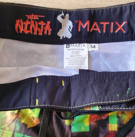 Matix Shorts - Picture 4 of 4